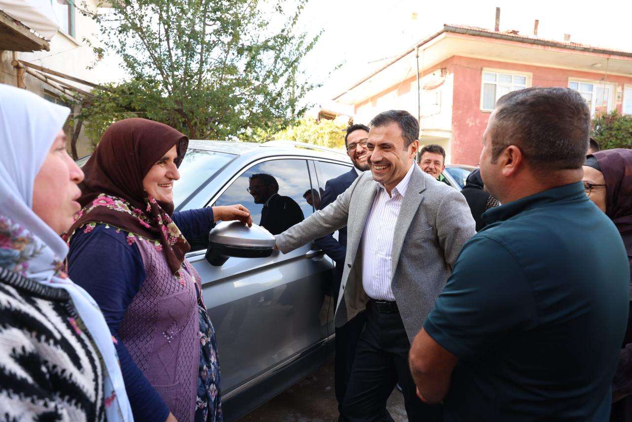 AK Parti Konya’dan Akşehir çıkarması! Gün boyu mahalle mahalle gezdiler 6